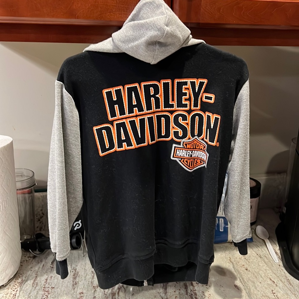 Harley Davidson sweatshirt only worn once